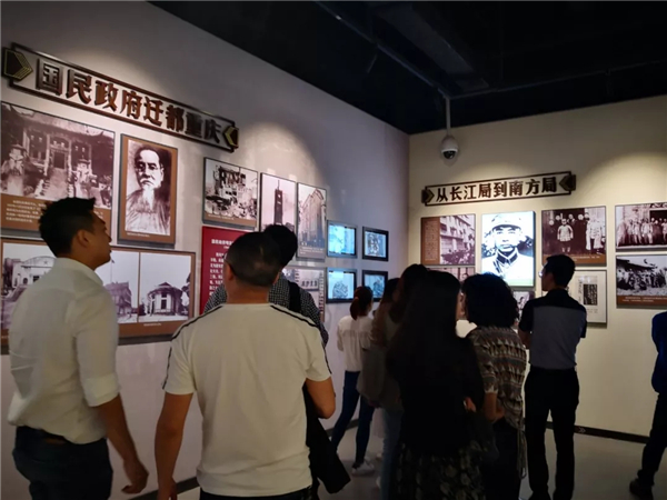 &#21326;&#20159;&#24179;&#21488;&#95;&#21326;&#20159;&#40;&#20013;&#22269;&#41;