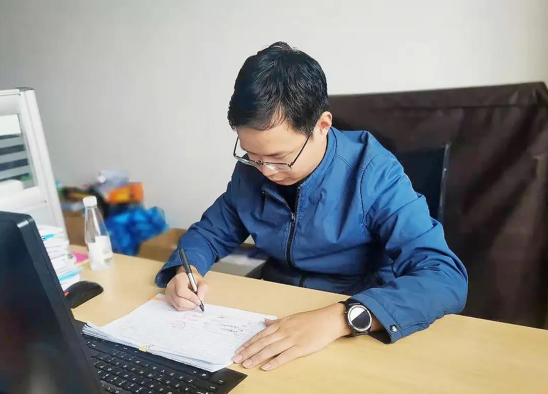 &#21326;&#20159;&#24179;&#21488;&#95;&#21326;&#20159;&#40;&#20013;&#22269;&#41;