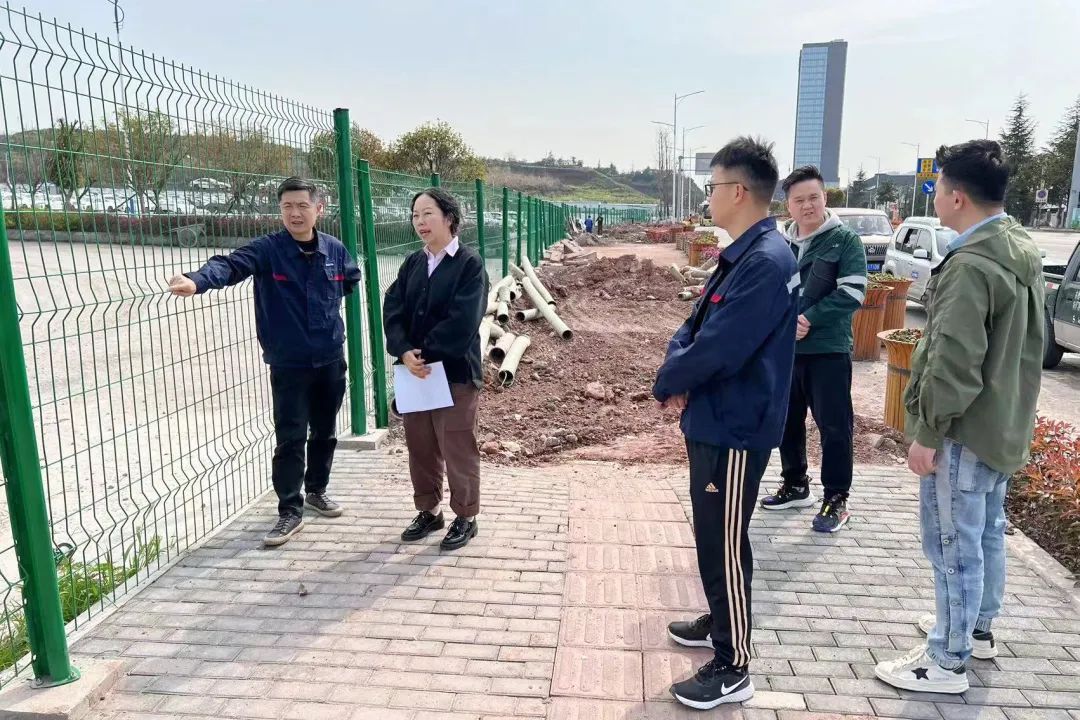 &#21326;&#20159;&#24179;&#21488;&#95;&#21326;&#20159;&#40;&#20013;&#22269;&#41;