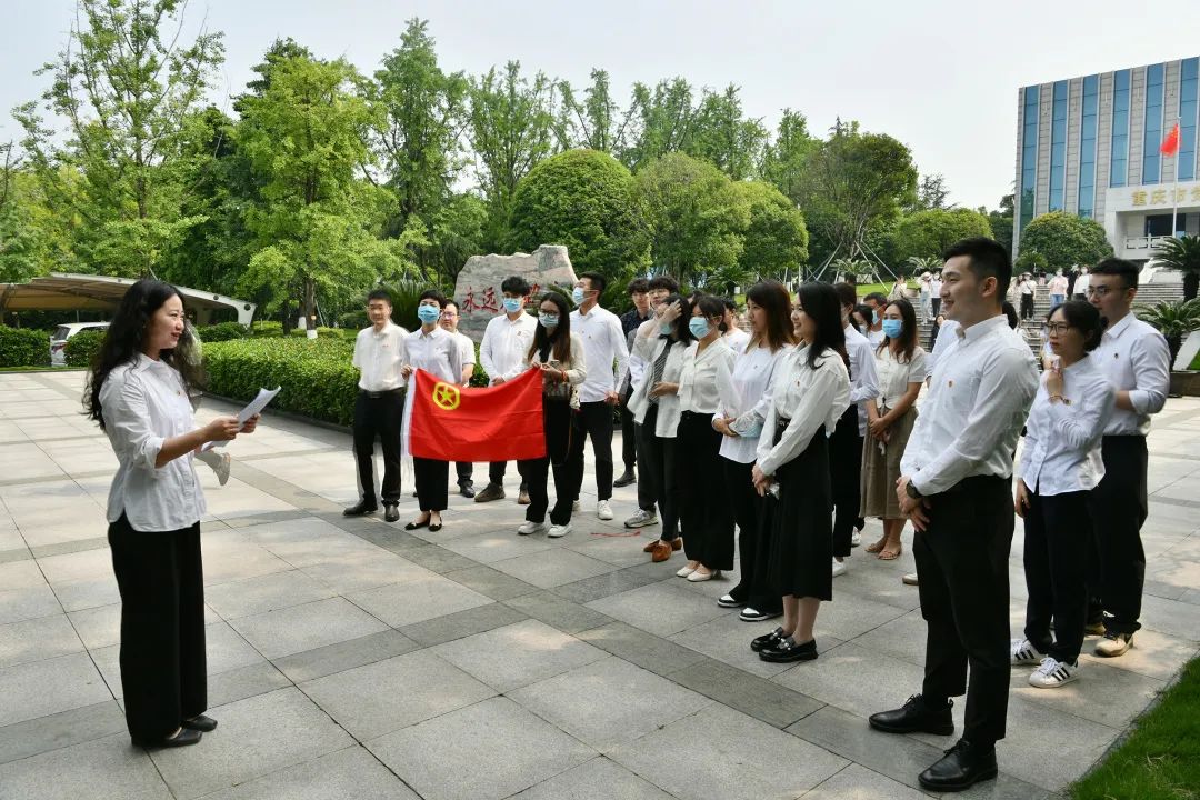 &#21326;&#20159;&#24179;&#21488;&#95;&#21326;&#20159;&#40;&#20013;&#22269;&#41;