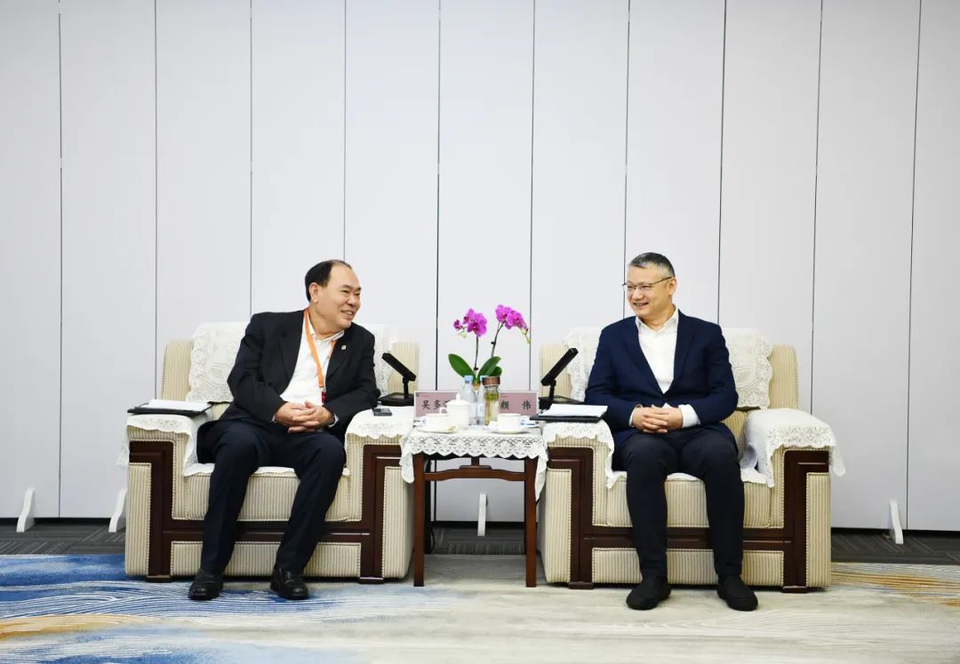 &#21326;&#20159;&#24179;&#21488;&#95;&#21326;&#20159;&#40;&#20013;&#22269;&#41;