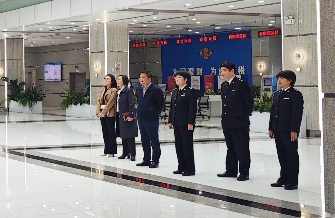 &#21326;&#20159;&#24179;&#21488;&#95;&#21326;&#20159;&#40;&#20013;&#22269;&#41;