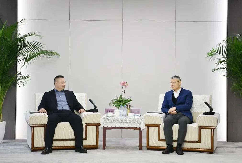 &#21326;&#20159;&#24179;&#21488;&#95;&#21326;&#20159;&#40;&#20013;&#22269;&#41;